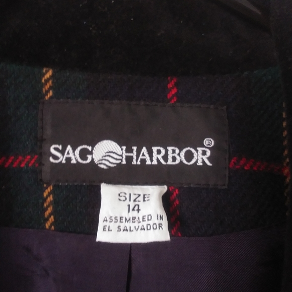 Vintage Wool Blend Plaid Blazer with Velvet Collar - Picture 7 of 8